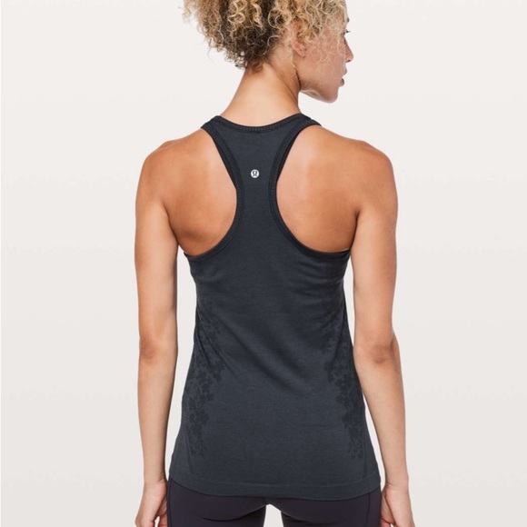 Lulu swiftly tech tank sz. 10 - Picture 2 of 7